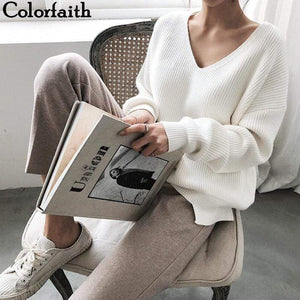 Colorfaith New 2019 Autumn Winter Women's Sweaters V-Neck Minimalist Tops Fashionable Irregular Hem Knitting Casual Solid SW8112